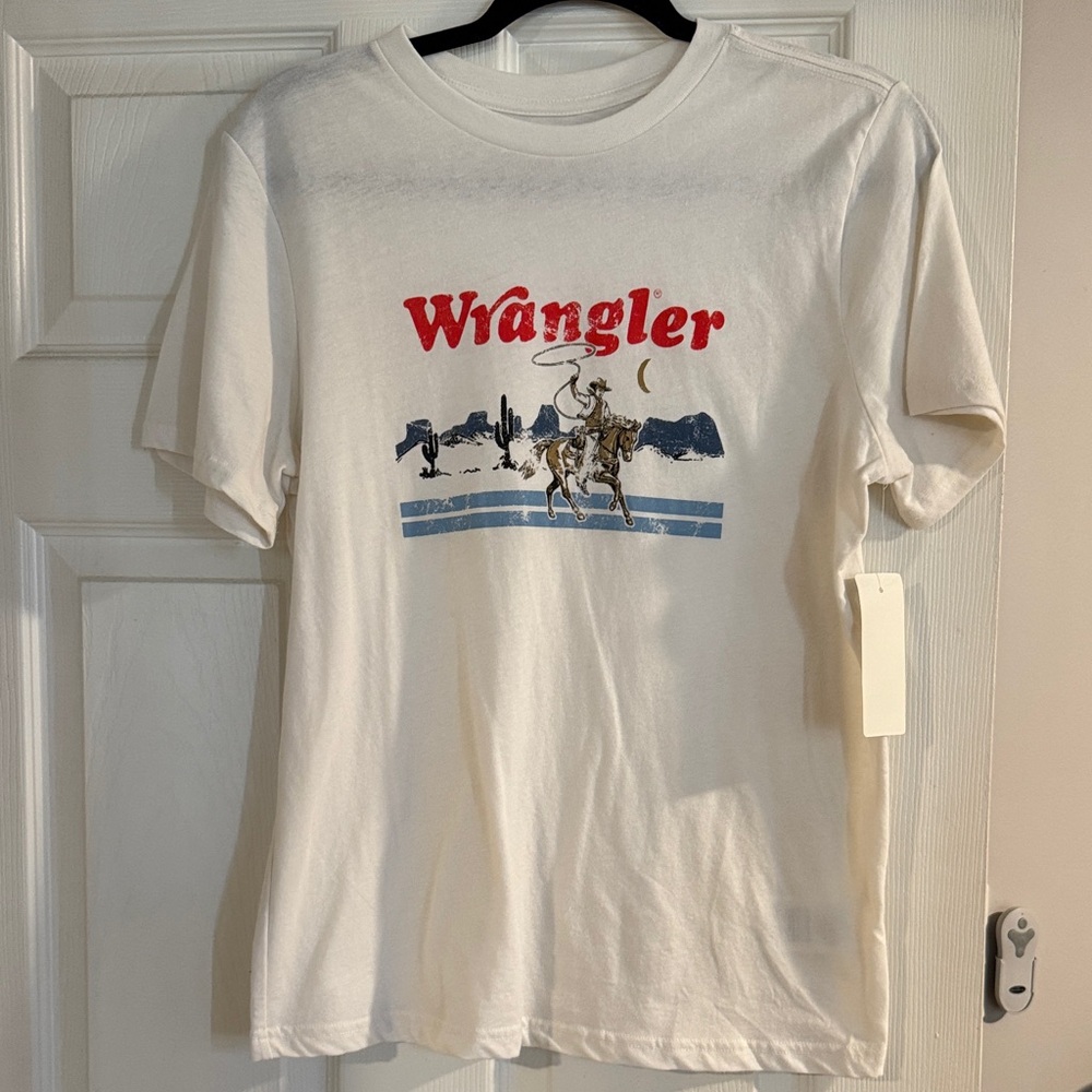 Women’s Wrangler White and Red Graphic Tee